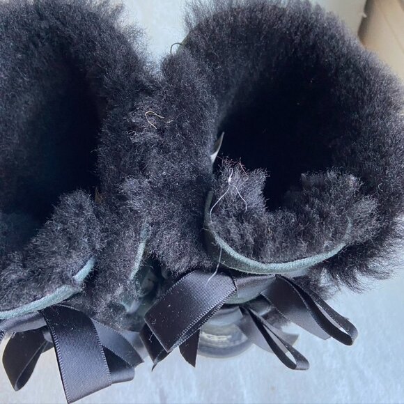 ** UGG kids size 4 women’s 5.5 Bailey bow black boots - Picture 6 of 10